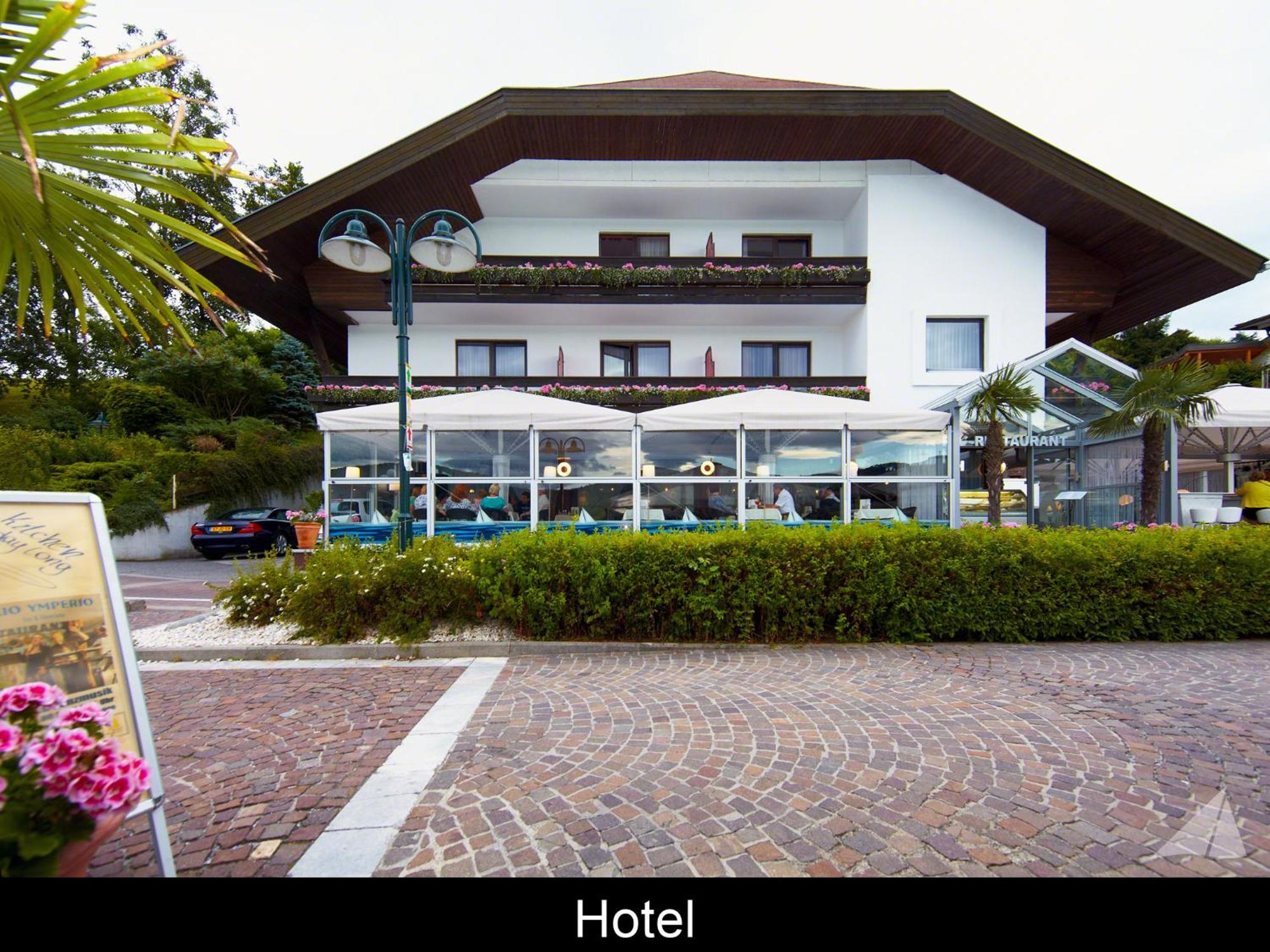 Hotel-Restaurant "Veldener Traumschiff" Direkt Am See In 2Min Im Zentrum Velden am Woerthersee Exterior photo