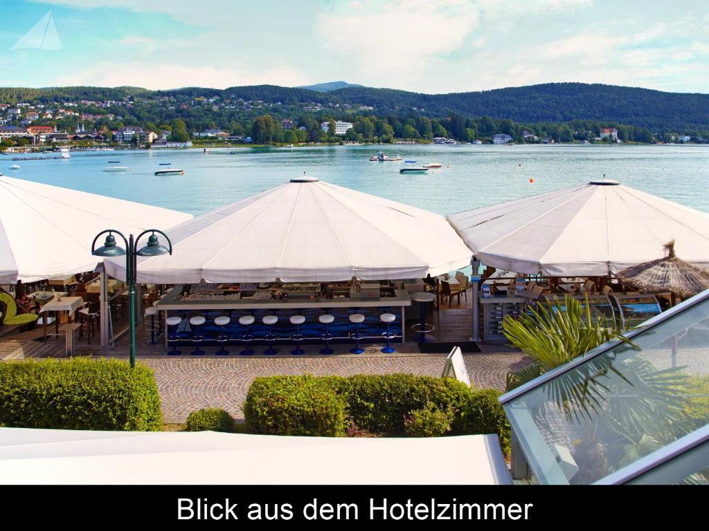 Hotel-Restaurant "Veldener Traumschiff" Direkt Am See In 2Min Im Zentrum Velden am Woerthersee Exterior photo