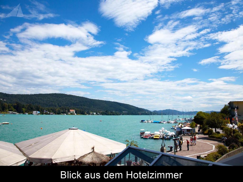 Hotel-Restaurant "Veldener Traumschiff" Direkt Am See In 2Min Im Zentrum Velden am Woerthersee Exterior photo